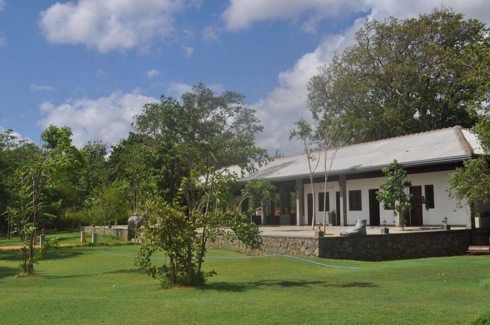 Amaara Forest Hotel Sigirîya Extérieur photo