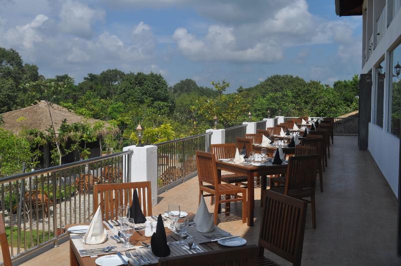 Amaara Forest Hotel Sigirîya Extérieur photo